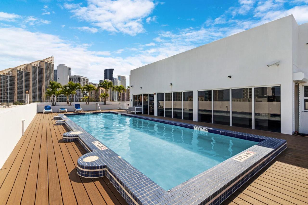 마이애미 비치 Roami At Sunny Isles 아파트 외부 사진